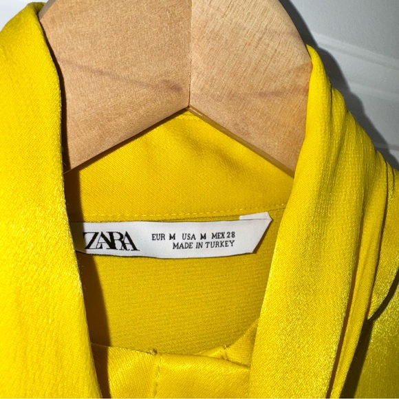Zara yellow satin viscose neck bow tie detail button up blouse, size medium - Picture 12 of 16